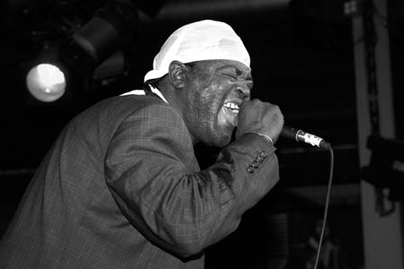 SugarMinott2005-10-04TheBellyUpTavernSolanaBeachCA (11).jpg